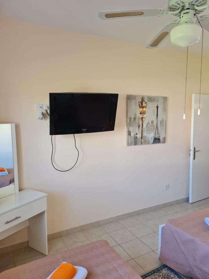 Stay Ocean Apartment Paphos Esterno foto