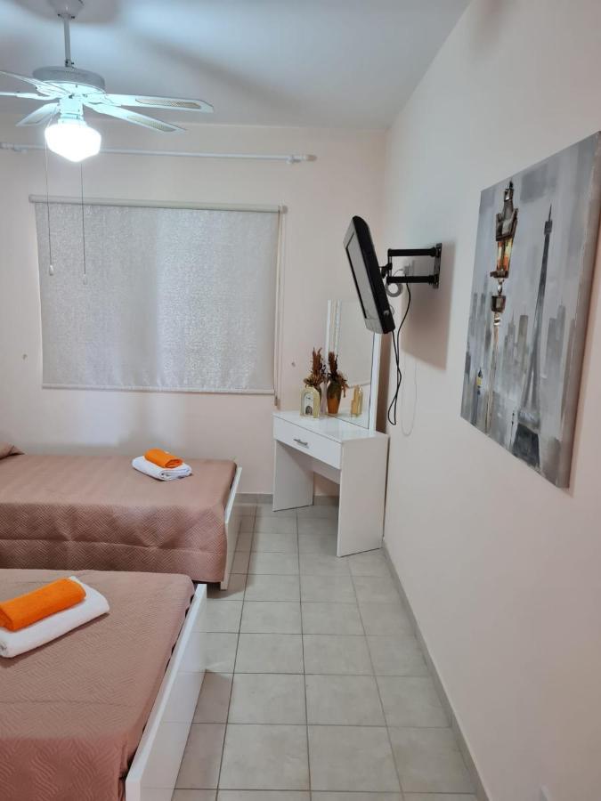 Stay Ocean Apartment Paphos Esterno foto