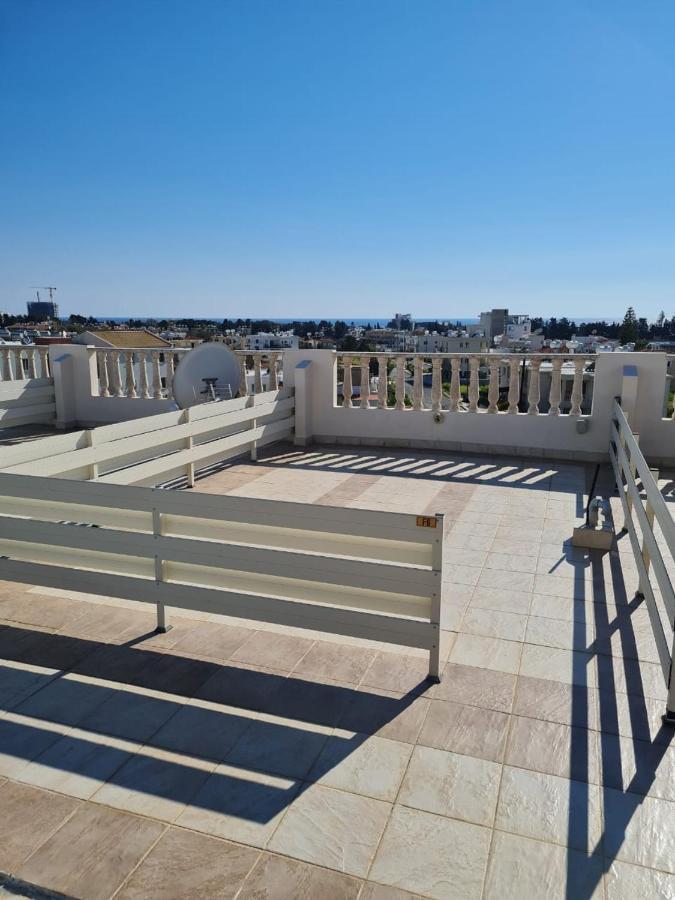Stay Ocean Apartment Paphos Esterno foto
