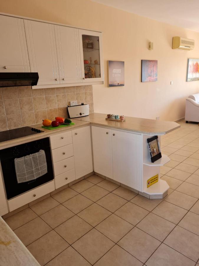 Stay Ocean Apartment Paphos Esterno foto