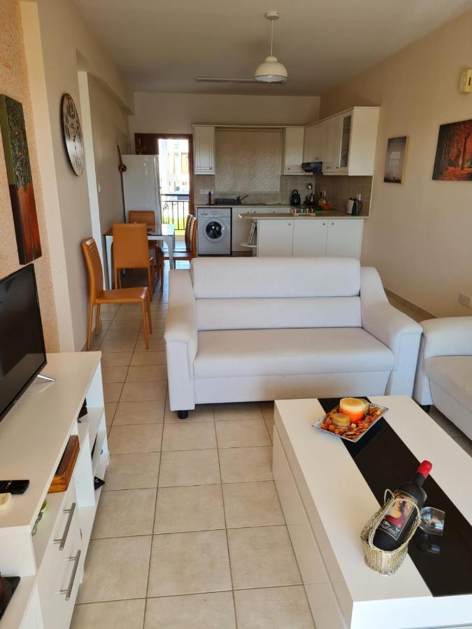 Stay Ocean Apartment Paphos Esterno foto
